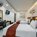 RedDoorz Quang Chung Hotel Le Van Thiem